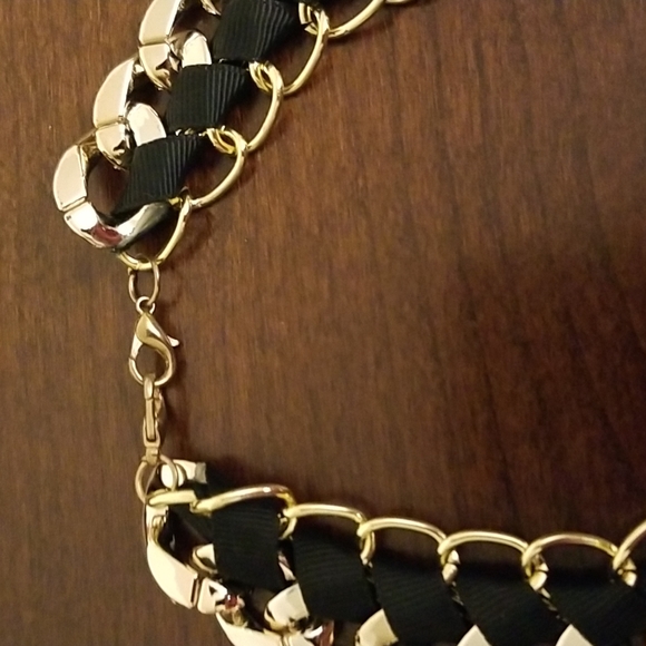 $5 ITEM must be bundled Black and golden lightweight choker necklace.MUST BUNDLE - Picture 3 of 4